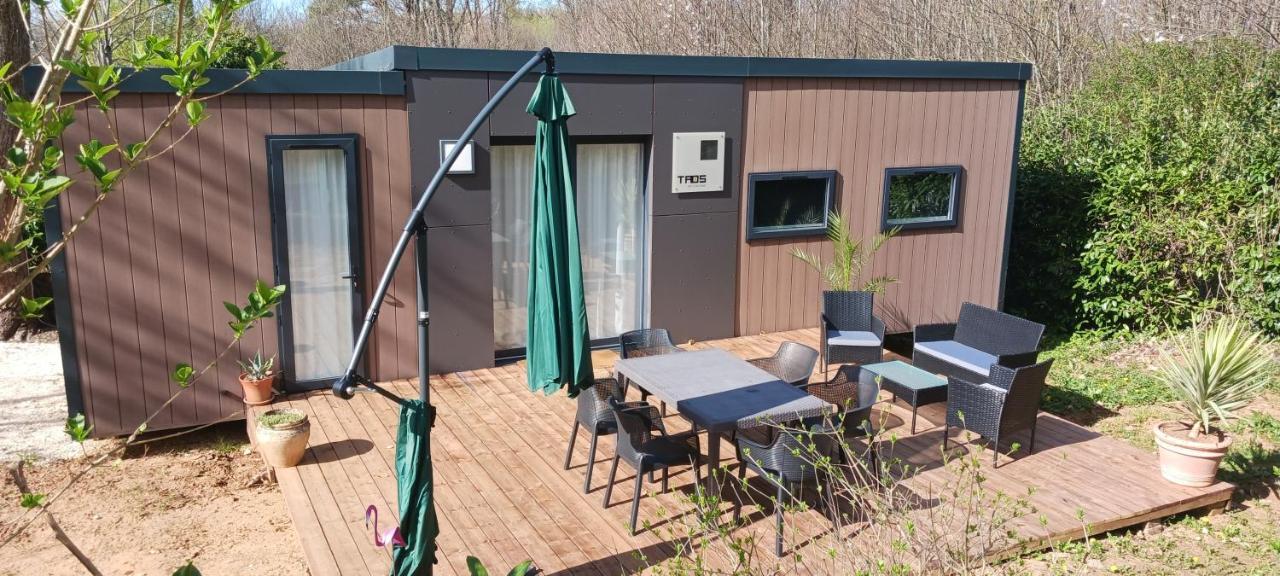 Camping Le Pigeonnier Saint-Crépin-et-Carlucet المظهر الخارجي الصورة