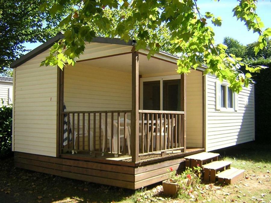 Camping Le Pigeonnier Saint-Crépin-et-Carlucet المظهر الخارجي الصورة